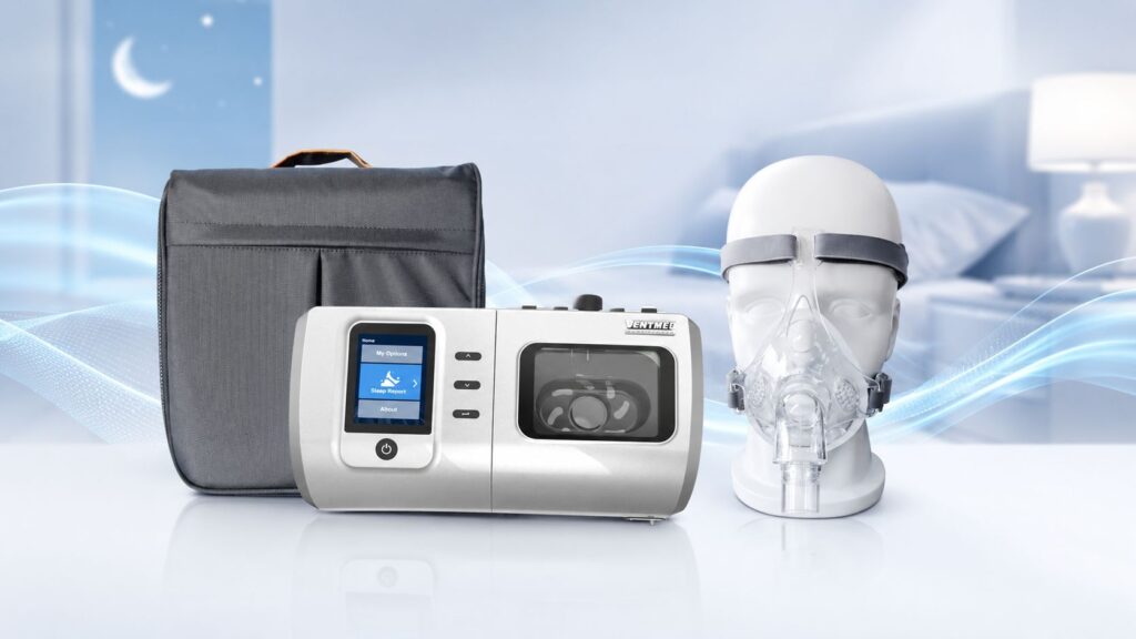ผู้ที่รู้สึก CPAP อึดอัด กำลังปรับหน้ากากให้พอดีกับใบหน้า